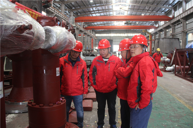 The first HC3000 large Raymond Mill manufactured by Hongcheng 8